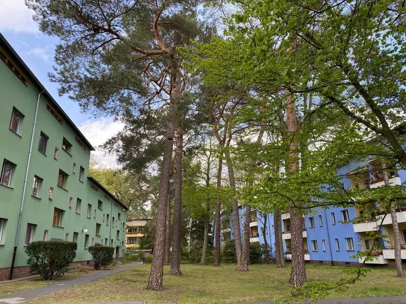 2 Jahre befristet!   Schöne, helle 2-Zimmer-Wohnung mit großem Balkon am Rande des Grunewalds — photo 1